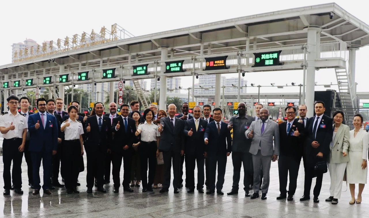 共享发展新机遇——23国驻澳、港总领事代表团到访横琴粤澳深度合作区